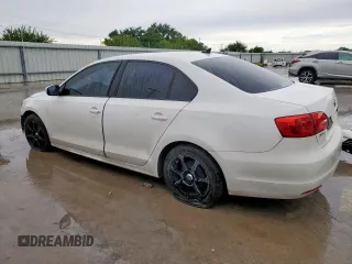2012 Volkswagen Jetta SE with VIN 3VWDX7AJ7CM339995, listed as a Copart auction lot 60533525 with 199,028 mi miles and Clean title. Bid and sale history available at DreamBid. Image 2.