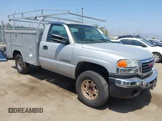 2004 GMC Sierra 1500 with VIN 1GDHC24U94E363663, listed as a IAAI auction lot 42554125 with 86,559 mi miles and . Bid and sale history available at DreamBid. Image 1.