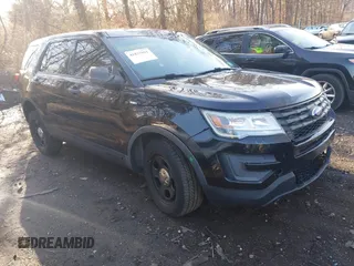 2016 Ford Police Interceptor Utility z VIN 1FM5K8AR6GGD31609, wystawiony jako IAAI lot #41833662 z przebiegiem 100 079 mil mil oraz . Historia ofert i sprzedaży dostępna na DreamBid. Obrazek 1.
