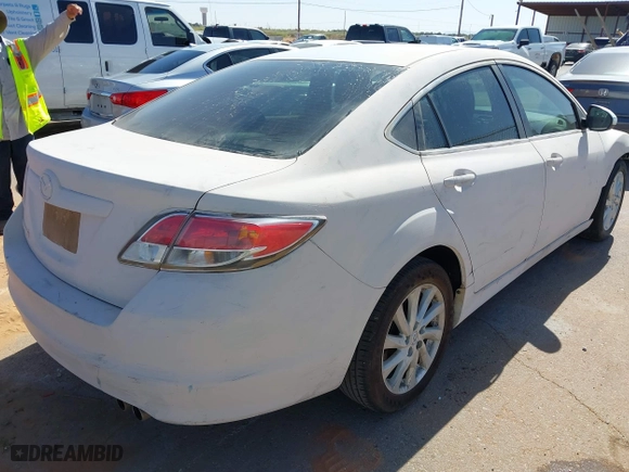 2011 Mazda Mazda6 i Touring with VIN 1YVHZ8CH7B5M02526, listed as a IAAI auction lot 42084246 with 143,509 mi miles. Bid and sale history available at carsss.com. Image 4.