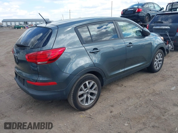 2015 Kia Sportage LX with VIN KNDPB3AC9F7737796, listed as a IAAI auction lot 41901318 with 109,625 mi miles and . Bid and sale history available at carsss.com. Image 4.
