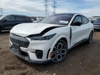 2022 Ford Mustang Mach-E GT z VIN 3FMTK4SEXNMA15015, wystawiony jako Copart lot #47193975 z przebiegiem 35 226 mil mil oraz Szkoda całkowita • Salvage title. Historia ofert i sprzedaży dostępna na DreamBid. Obrazek 1.