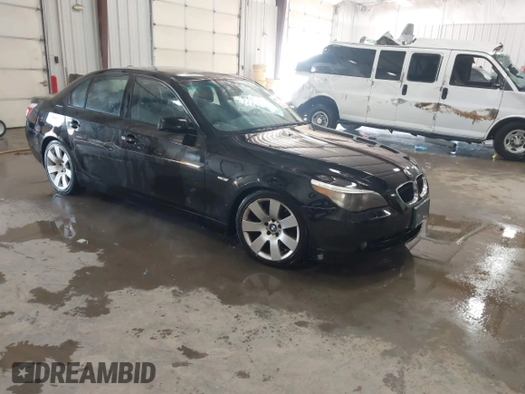 2004 BMW 5 Series 530i with VIN WBANA73544B800178, listed as a IAAI auction lot 41551287 with 236,546 mi miles and . Bid and sale history available at carsss.com. Image 1.
