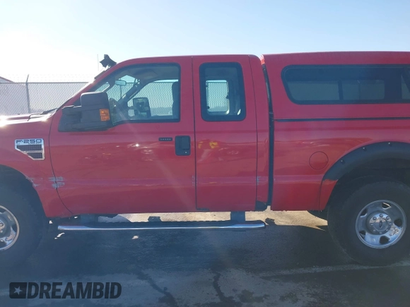 2008 Ford Super Duty F-250 SRW XL with VIN 1FTSX21R68EB61058, listed as a IAAI auction lot 41519690 with 159,697 mi miles. Bid and sale history available at carsss.com. Image 14.
