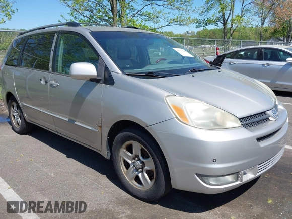 2005 Toyota Sienna XLE with VIN 5TDZA22C45S276838, listed as a IAAI auction lot 42149942 with 242,598 mi miles and . Bid and sale history available at carsss.com. Image 1.