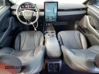2021 Ford Mustang Mach-E Premium с VIN 3FMTK3R79MMA09609, выставлен на аукционе Copart как лот 46721145 с пробегом 58 555 миль миль и Чистый • Clean title. История ставок и продаж доступна на DreamBid. Изображение 8.