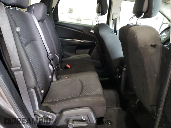 2017 Dodge Journey SE z VIN 3C4PDCAB5HT682795, wystawiony jako Copart lot #57478495 z przebiegiem 120 355 mil mil oraz Czysty tytuł • Clean title. Historia ofert i sprzedaży dostępna na DreamBid. Obrazek 11.