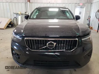 2024 Volvo XC40 Plus Bright Theme with VIN YV4L12UE4R2252652, listed as a Copart auction lot 41743045 with 10,063 mi miles and Salvage Title. Bid and sale history available at DreamBid. Image 5.