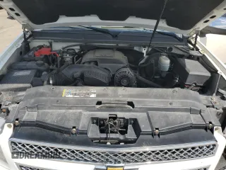 2010 Chevrolet Tahoe LTZ with VIN 1GNUKCE03AR206603, listed as a Copart auction lot 57262505 with 224,751 mi miles and Salvage title. Bid and sale history available at DreamBid. Image 12.