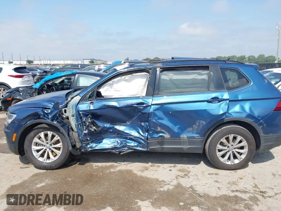 2020 Volkswagen Tiguan S с VIN 3VV1B7AX2LM143439, выставлен на аукционе IAAI как лот 42366409 с пробегом Не указан миль и . История ставок и продаж доступна на DreamBid. Изображение 13.
