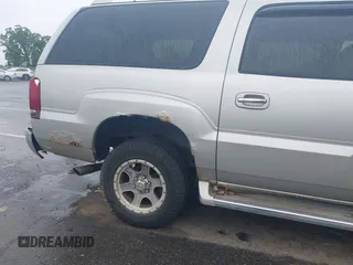 2005 Cadillac Escalade ESV z VIN 3GYFK66NX5G147854, wystawiony jako IAAI lot #42375952 z przebiegiem Nie podano mil oraz . Historia ofert i sprzedaży dostępna na DreamBid. Obrazek 12.