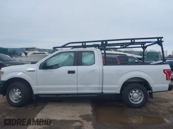2015 Ford F-150 XLT with VIN 1FTEX1E81FFC21523, listed as a IAAI auction lot 41645827 with 116,693 mi miles. Bid and sale history available at carsss.com. Image 14.