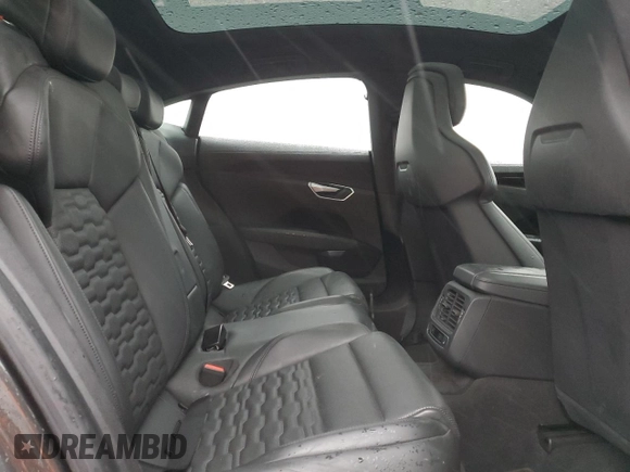 2022 Audi e-tron GT Prestige z VIN WAUEJBFW6N7000932, wystawiony jako Copart lot #47444025 z przebiegiem 35 614 mil mil oraz Szkoda całkowita • Salvage title. Historia ofert i sprzedaży dostępna na DreamBid. Obrazek 10.