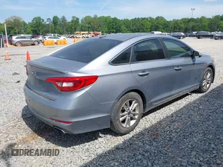 2015 Hyundai Sonata SE with VIN 5NPE24AF8FH118366, listed as a IAAI auction lot 42086388 with 179,499 mi miles and . Bid and sale history available at carsss.com. Image 4.