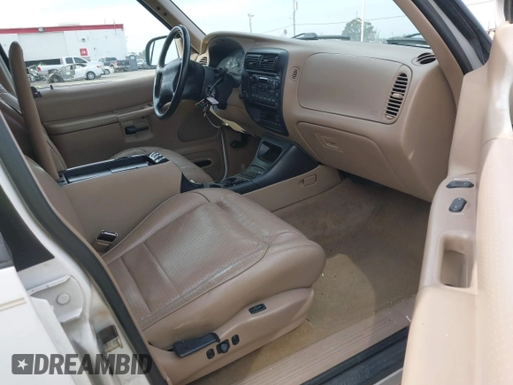 1997 Ford Explorer XLT with VIN 1FMDU32PXVUD36915, listed as a IAAI auction lot 41421762 with 109,168 mi miles and . Bid and sale history available at DreamBid. Image 5.