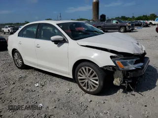 2011 Volkswagen Jetta SEL z VIN 3VWLX7AJ6BM330781, wystawiony jako Copart lot #53636705 z przebiegiem 187 416 mil mil oraz Szkoda całkowita • Salvage title. Historia ofert i sprzedaży dostępna na DreamBid. Obrazek 4.