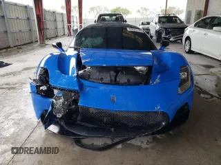2022 Maserati MC20 z VIN ZAM24BXA2N0383787, wystawiony jako Copart lot #45825114 z przebiegiem 9395 mil mil oraz . Historia ofert i sprzedaży dostępna na DreamBid. Obrazek 5.