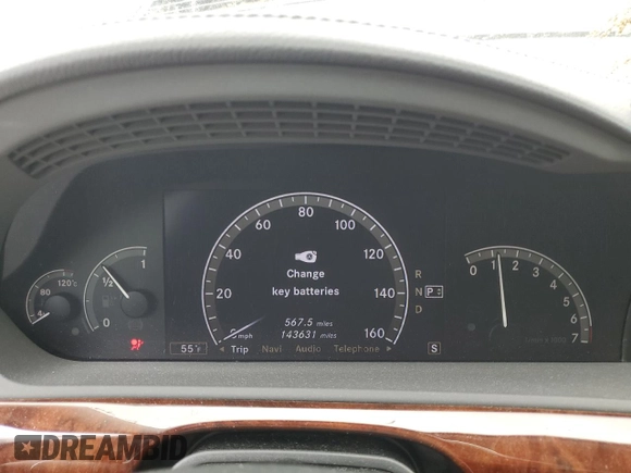 2007 Mercedes-Benz S 550 z VIN WDDNG86X67A131688, wystawiony jako Copart lot #57993685 z przebiegiem 143 631 mil mil oraz Czysty tytuł • Clean title. Historia ofert i sprzedaży dostępna na DreamBid. Obrazek 9.