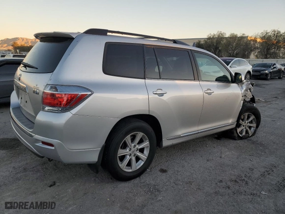 2013 Toyota Highlander Hybrid with VIN JTEBC3EH7D2015679, listed as a Copart auction lot 84519074 with 217,466 mi miles and Salvage Title. Bid and sale history available at carsss.com. Image 3.
