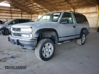 1994 Chevrolet Blazer z VIN 1GNEK18K5RJ321784, wystawiony jako Copart lot #77230324 z przebiegiem 187 484 mil mil oraz Szkoda całkowita • Salvage title. Historia ofert i sprzedaży dostępna na DreamBid. Obrazek 1.