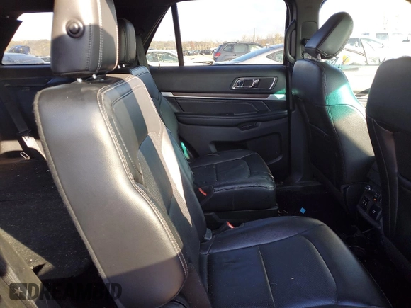 2018 Ford Explorer Limited z VIN 1FM5K8FH4JGC70672, wystawiony jako Copart lot #79307414 z przebiegiem 151 273 mil mil oraz Czysty tytuł • Clean title. Historia ofert i sprzedaży dostępna na DreamBid. Obrazek 11.