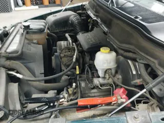 2003 Dodge 1500 ST z VIN 1D7HU18D73J628548, wystawiony jako IAAI lot #43197691 z przebiegiem 164 478 mil mil oraz . Historia ofert i sprzedaży dostępna na DreamBid. Obrazek 12.