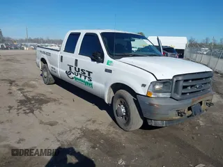 2002 Ford Super Duty F-250 XL with VIN 1FTNW20L02ED06020, listed as a IAAI auction lot 41663429 with 350,126 mi miles. Bid and sale history available at carsss.com. Image 1.