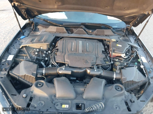 2018 Jaguar XJ with VIN SAJWJ2GD3J8W15092, listed as a IAAI auction lot 41844106 with 56,357 mi miles. Bid and sale history available at carsss.com. Image 10.