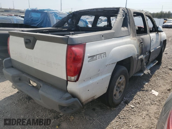 2002 Chevrolet Avalanche with VIN 3GNEC13TX2G119138, listed as a Copart auction lot 62968435 with Not provided miles and Non repairable. Bid and sale history available at DreamBid. Image 3.