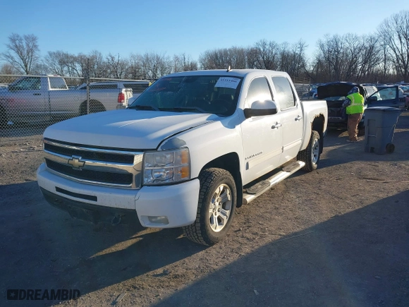 2009 Chevrolet Silverado 1500 LTZ with VIN 3GCEK33349G164495, listed as a IAAI auction lot 41311466 with 154,845 mi miles. Bid and sale history available at carsss.com. Image 17.