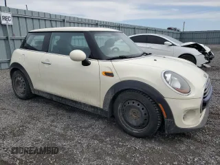 2016 MINI Hardtop with VIN WMWXP5C58G2D13732, listed as a Copart auction lot 53082215 with 283,481 mi miles and Clean Title. Bid and sale history available at DreamBid. Image 4.