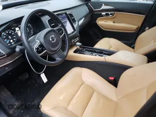 2016 Volvo XC90 T6 Momentum with VIN YV4A22PK1G1050196, listed as a Copart auction lot 71748792 with 137,525 mi miles. Bid and sale history available at carsss.com. Image 7.