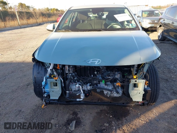 2024 Hyundai Kona SE with VIN KM8HACAB2RU148167, listed as a IAAI auction lot 41281919 with 4,612 mi miles. Bid and sale history available at carsss.com. Image 13.