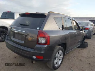2017 Jeep Compass Sport with VIN 1C4NJCBA0HD146641, listed as a IAAI auction lot 41091501 with Not provided miles and . Bid and sale history available at DreamBid. Image 4.