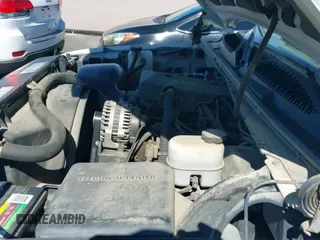2000 Chevrolet Silverado 1500 LS с VIN 2GCEK19T2Y1177698, выставлен на аукционе IAAI как лот 42663020 с пробегом 364 321 миль миль и . История ставок и продаж доступна на DreamBid. Изображение 14.