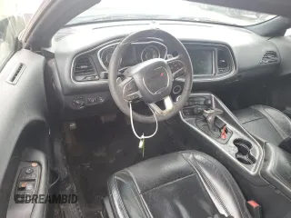 2015 Dodge Challenger SXT Plus z VIN 2C3CDZBG2FH706475, wystawiony jako Copart lot #56425595 z przebiegiem 166 055 mil mil oraz Szkoda całkowita • Salvage title. Historia ofert i sprzedaży dostępna na DreamBid. Obrazek 8.