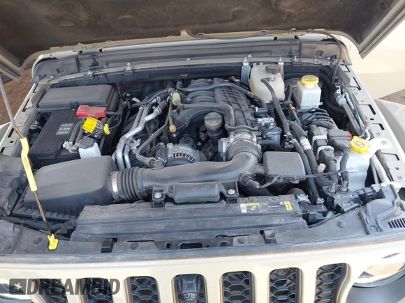 2022 Jeep Gladiator Rubicon with VIN 1C6JJTBG2NL164117, listed as a IAAI auction lot 42450350 with 22,326 mi miles and . Bid and sale history available at DreamBid. Image 10.