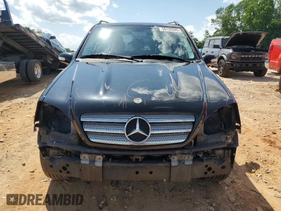 2005 Mercedes-Benz M 350 with VIN 4JGAB57E65A561071, listed as a Copart auction lot 58120345 with 170,427 mi miles and Salvage title. Bid and sale history available at DreamBid. Image 5.