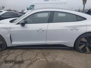 2023 Audi e-tron GT Prestige z VIN WAUEJBFW3P7004116, wystawiony jako IAAI lot #41771964 z przebiegiem 23 984 mil mil oraz . Historia ofert i sprzedaży dostępna na DreamBid. Obrazek 14.