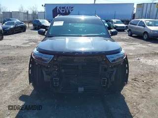 2021 Ford Explorer XLT with VIN 1FMSK8DH4MGC10613, listed as a IAAI auction lot 41932950 with 1,111 mi miles. Bid and sale history available at carsss.com. Image 12.