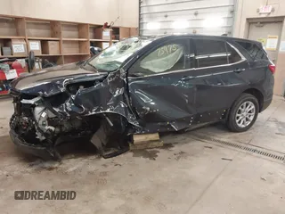 2019 Chevrolet Equinox LT z VIN 3GNAXUEV9KL319387, wystawiony jako IAAI lot #40875475 z przebiegiem 103 016 mil mil oraz . Historia ofert i sprzedaży dostępna na DreamBid. Obrazek 18.