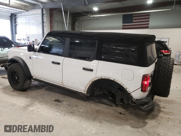 2022 Ford Bronco with VIN 1FMEE5BP6NLA75110, listed as a Copart auction lot 85467124 with 20,590 mi miles and Salvage Title. Bid and sale history available at DreamBid. Image 2.