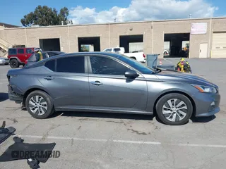 2019 Nissan Altima S with VIN 1N4BL4BV9KC122962, listed as a IAAI auction lot 41944568 with 79,011 mi miles and . Bid and sale history available at DreamBid. Image 14.