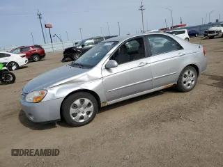 2008 Kia Spectra EX z VIN KNAFE121185541321, wystawiony jako Copart lot #55216295 z przebiegiem 120 833 mil mil oraz Szkoda całkowita • Salvage title. Historia ofert i sprzedaży dostępna na DreamBid. Obrazek 1.