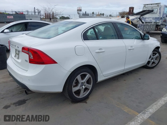 2013 Volvo S60 T5 Premier with VIN YV1612FSXD2233612, listed as a IAAI auction lot 42040839 with 103,861 mi miles. Bid and sale history available at carsss.com. Image 4.