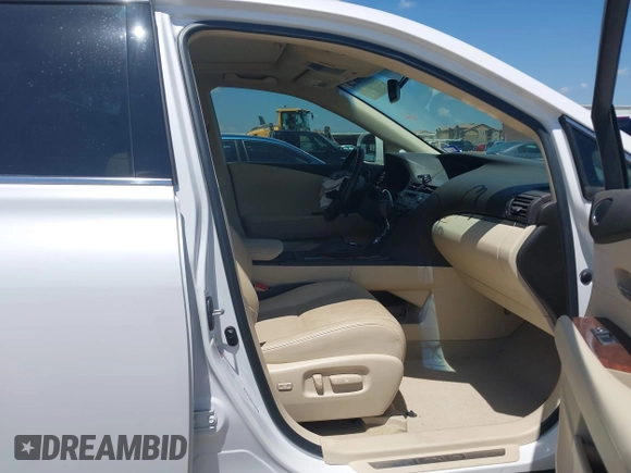 2013 Lexus RX 350 z VIN 2T2ZK1BA9DC090673, wystawiony jako IAAI lot #42082165 z przebiegiem 137 556 mil mil oraz . Historia ofert i sprzedaży dostępna na DreamBid. Obrazek 5.