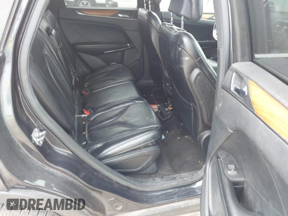2015 Lincoln MKC with VIN 5LMCJ1A94FUJ13716, listed as a IAAI auction lot 41911220 with 194,825 mi miles. Bid and sale history available at carsss.com. Image 8.