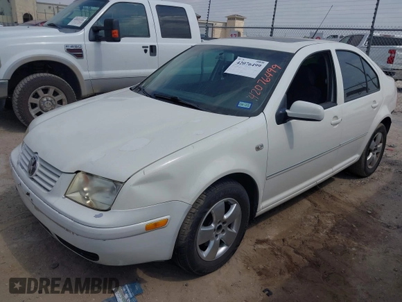 2004 Volkswagen Jetta Sedan GLS with VIN 3VWSK69M94M050424, listed as a IAAI auction lot 42076499 with 163,597 mi miles. Bid and sale history available at carsss.com. Image 2.