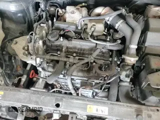 2017 Hyundai Santa Fe Ultimate z VIN 5XYZWDLA8HG466296, wystawiony jako Copart lot #65966405 z przebiegiem 146 930 mil mil oraz Szkoda całkowita • Salvage title. Historia ofert i sprzedaży dostępna na DreamBid. Obrazek 13.