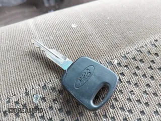 2000 Ford F-150 XL с VIN 1FTRX18W8YNB08110, выставлен на аукционе IAAI как лот 41701007 с пробегом 92 783 миль миль и . История ставок и продаж доступна на DreamBid. Изображение 11.